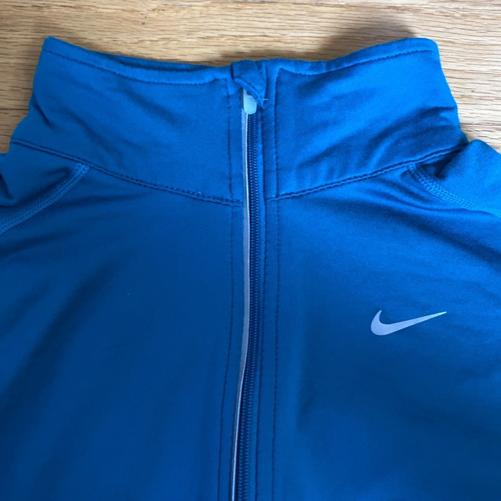 Nike DRI-FIT Half-Zip Top - Size XS - Picture 4 of 8